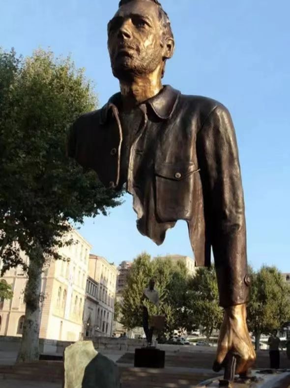 广场装饰旅行者人物铜雕雕塑